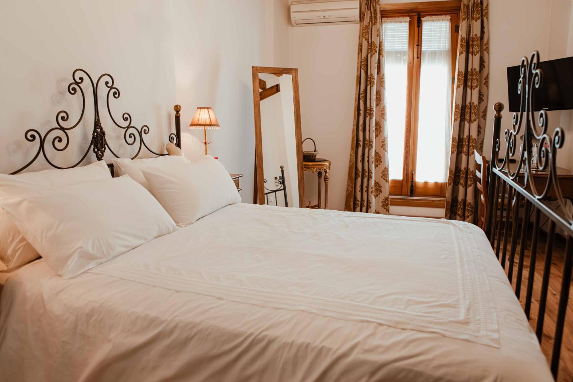 La Casona De Mahora Guest House Exterior photo